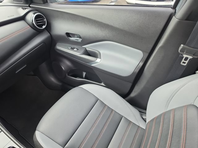 Certified 2024 Nissan Kicks SR w/ SR Premium Package FWD image 15