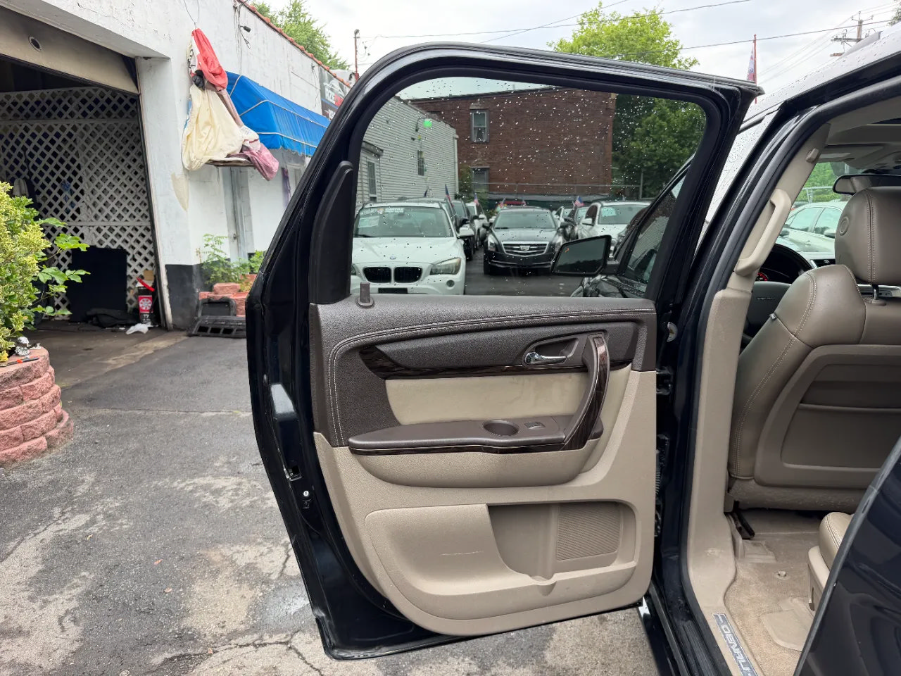 Used 2014 GMC Acadia Denali AWD/4WD image 31