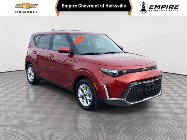 Used 2023 Kia Soul LX w/ LX Technology Package image 1