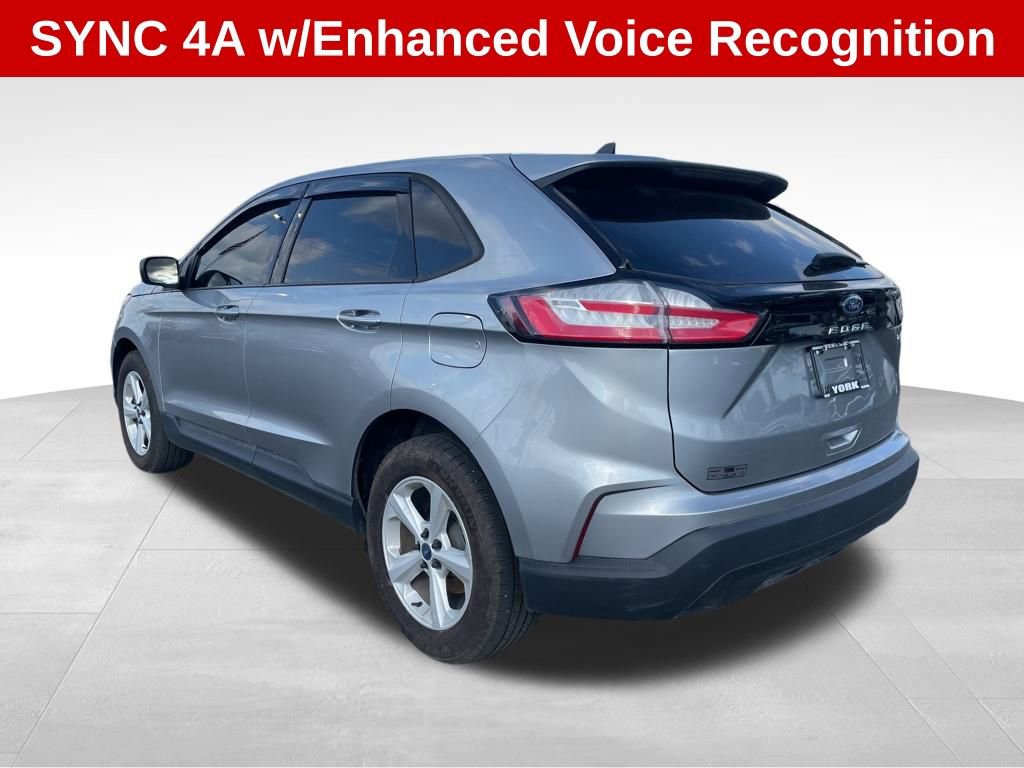 Used 2021 Ford Edge SE image 3