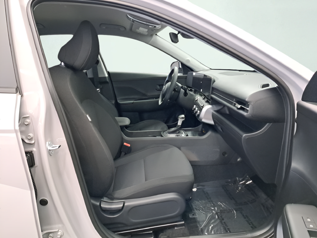 New 2026 Hyundai Kona SE AWD/4WD image 16