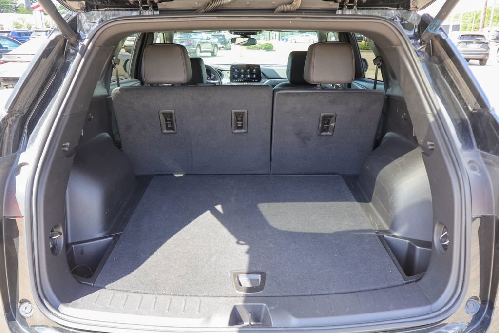 Used 2025 Chevrolet Blazer RS FWD image 27