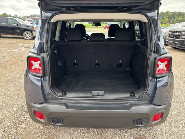 Used 2023 Jeep Renegade Altitude w/ Sun/Sound Group AWD/4WD image 24