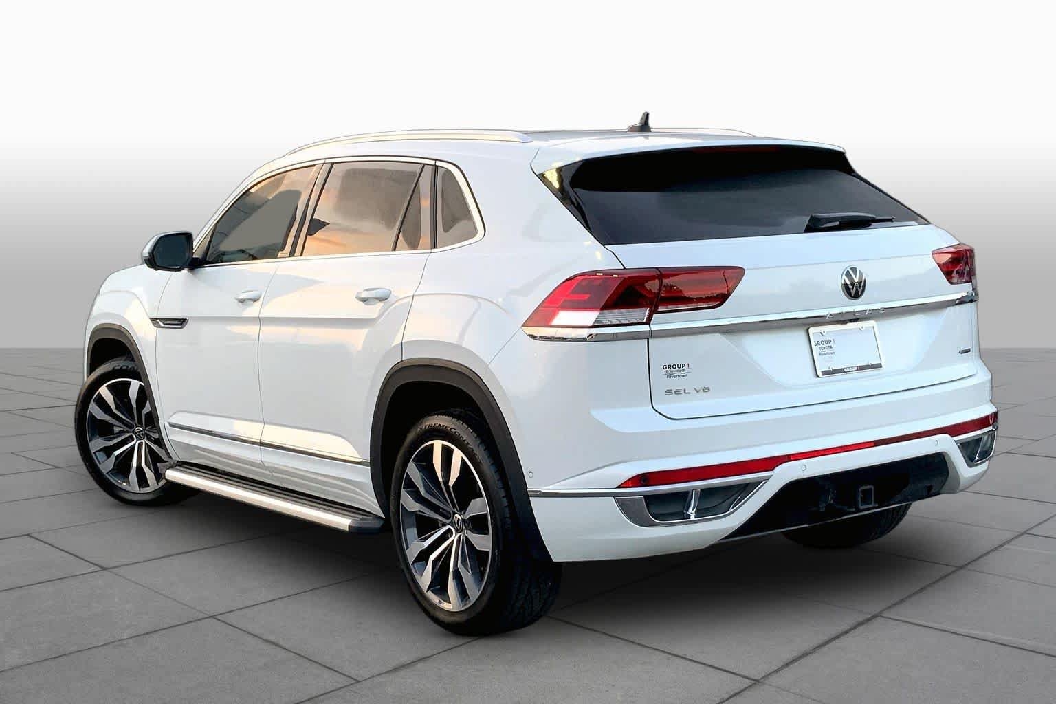 Used 2023 Volkswagen Atlas Cross Sport SEL Premium R-Line AWD/4WD image 10