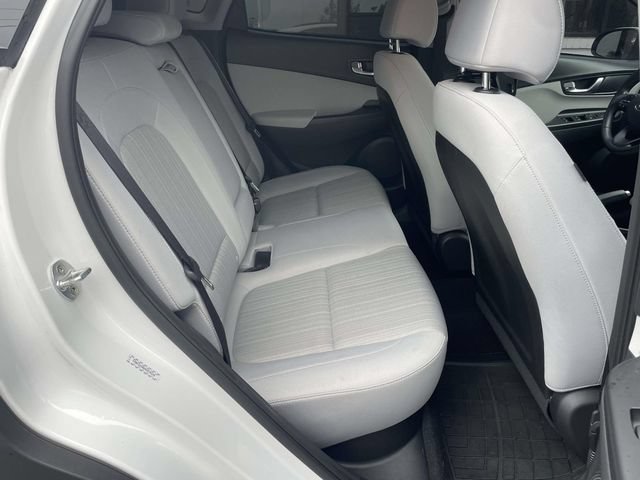 Used 2022 Hyundai Kona SEL w/ Convenience Package FWD image 10