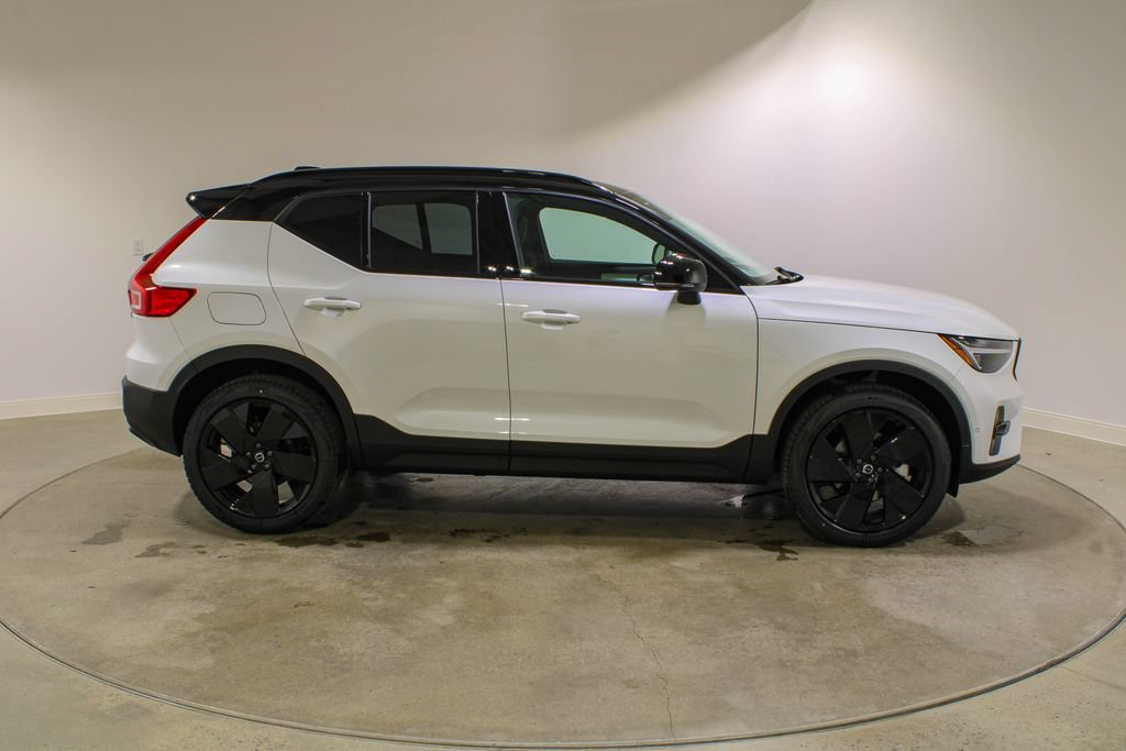 New 2026 Volvo XC40 B5 Ultra w/ Climate Package AWD/4WD image 6