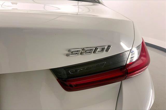 Certified 2023 BMW 330i xDrive Sedan w/ Premium Package image 30