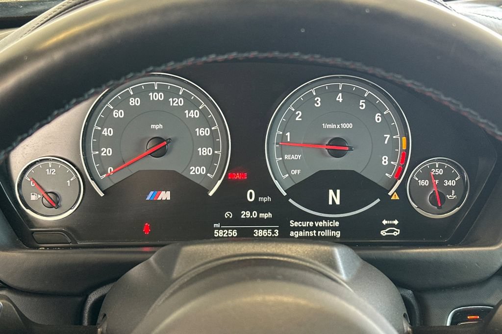 Used 2016 BMW M4 Convertible RWD image 21
