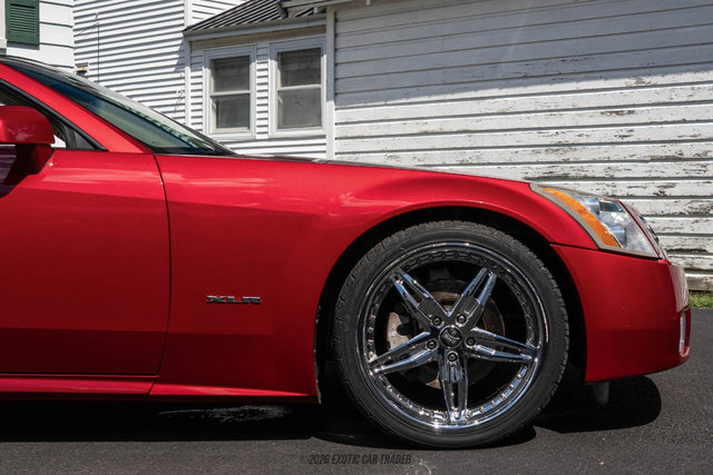 Used 2005 Cadillac XLR RWD image 11