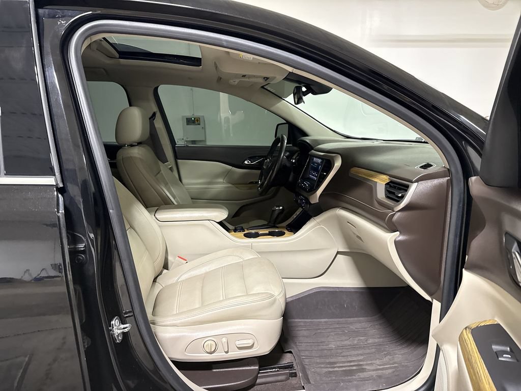 Used 2018 GMC Acadia Denali w/ LPO, Floor Liner Package AWD/4WD image 23