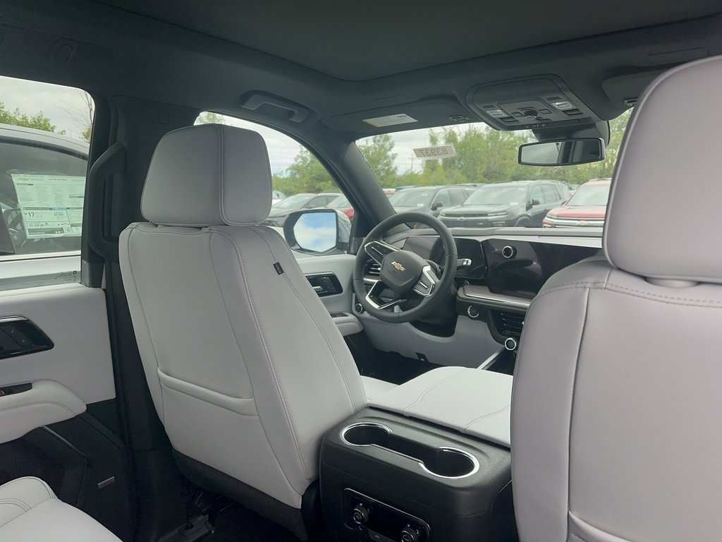 New 2025 Chevrolet Suburban Premier w/ Sun And Tow Package image 4