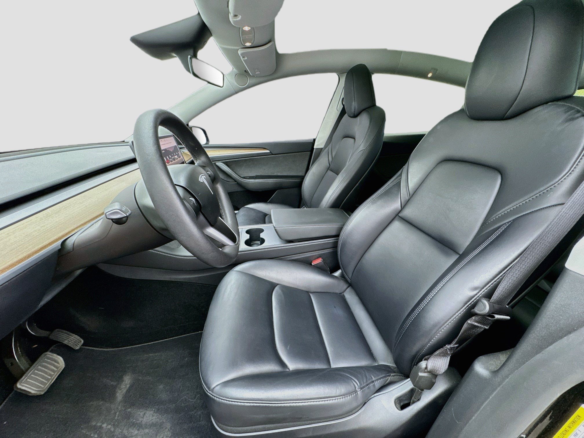 Used 2024 Tesla Model Y Long Range RWD image 13