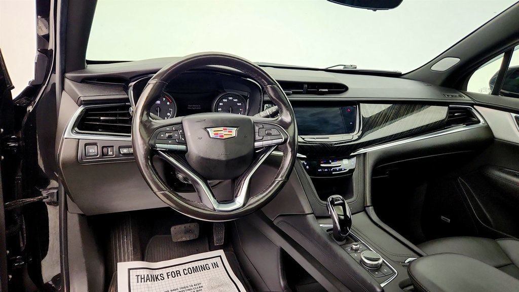 Used 2022 Cadillac XT6 Premium Luxury w/ Technology Package AWD/4WD image 13
