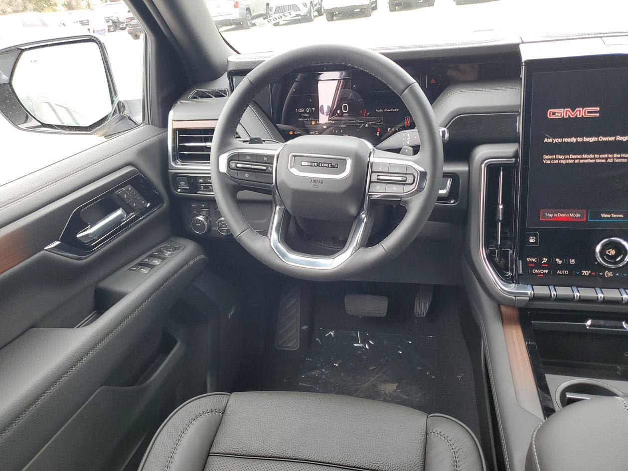 New 2026 GMC Yukon XL Denali w/ Sun & Power Step Package AWD/4WD image 13