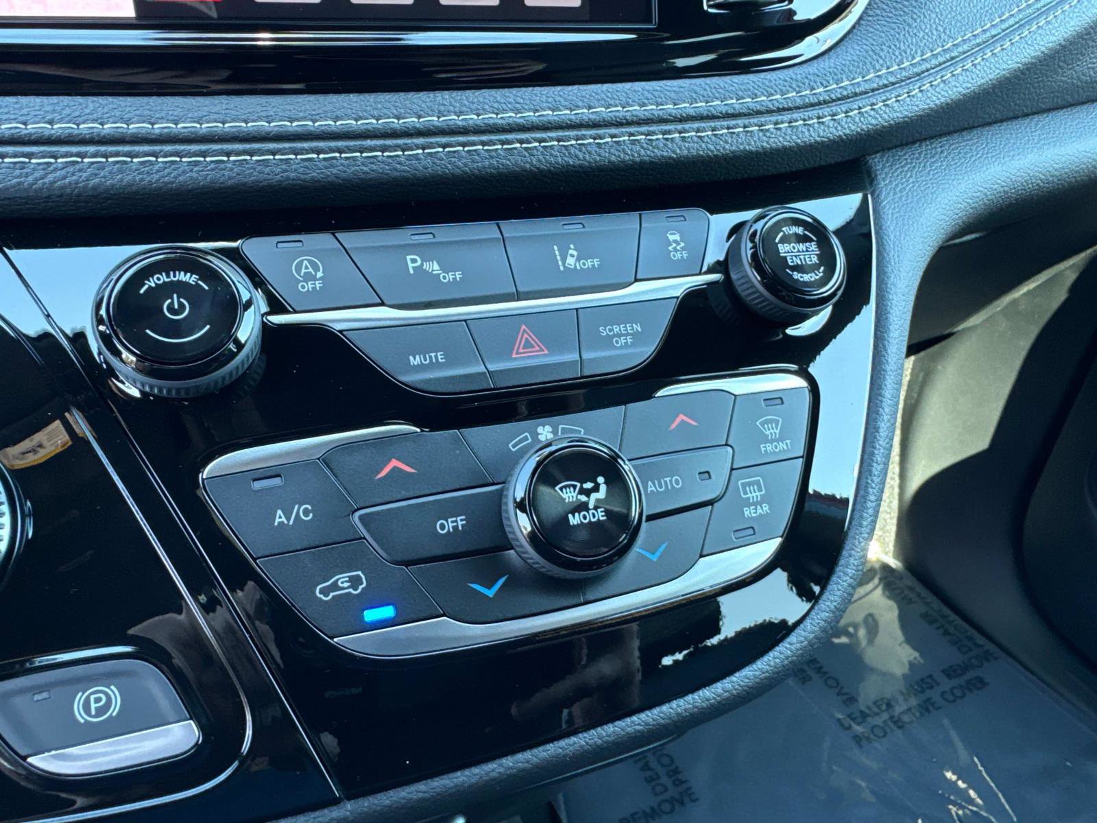 New 2026 Chrysler Pacifica Select image 23