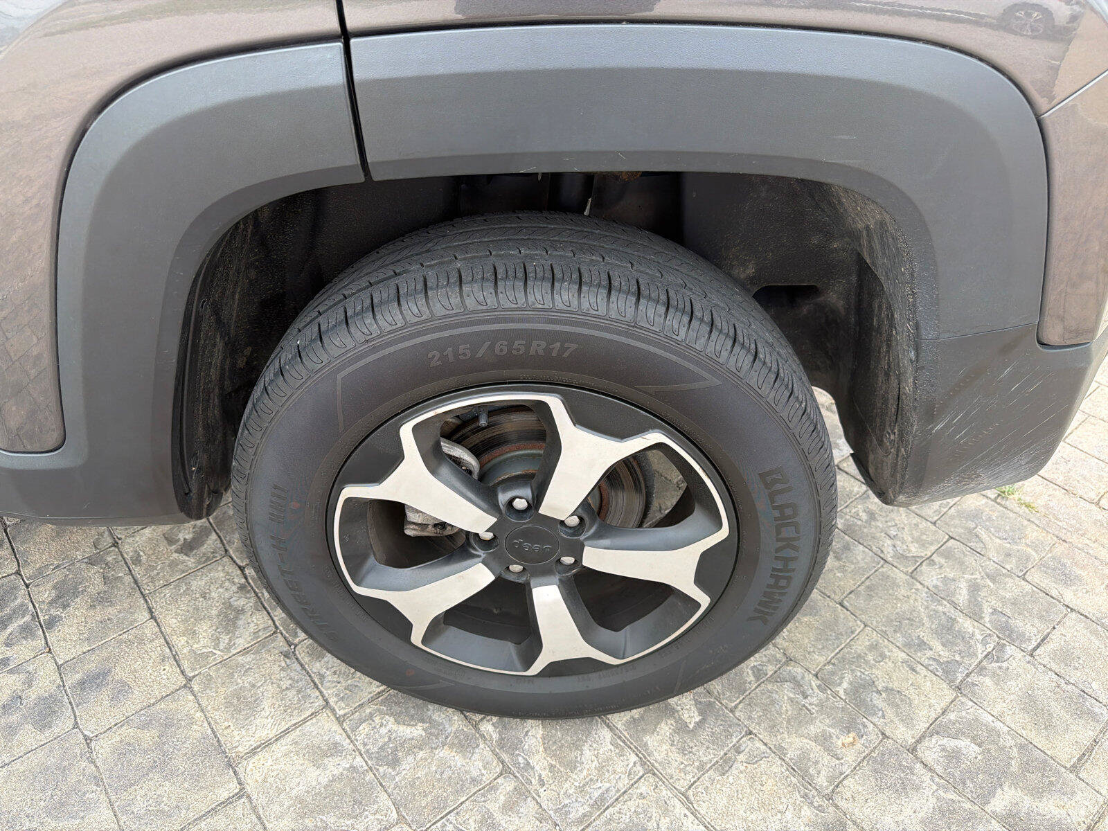 Used 2019 Jeep Renegade Trailhawk AWD/4WD image 11