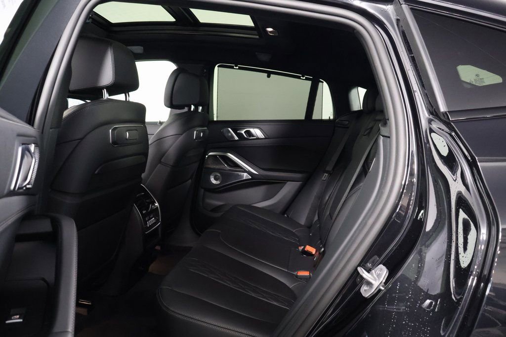 New 2026 BMW X6 M60i image 6