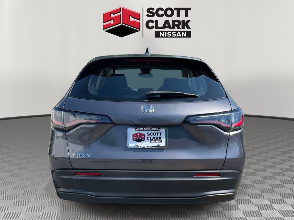 Used 2023 Honda HR-V LX image 5