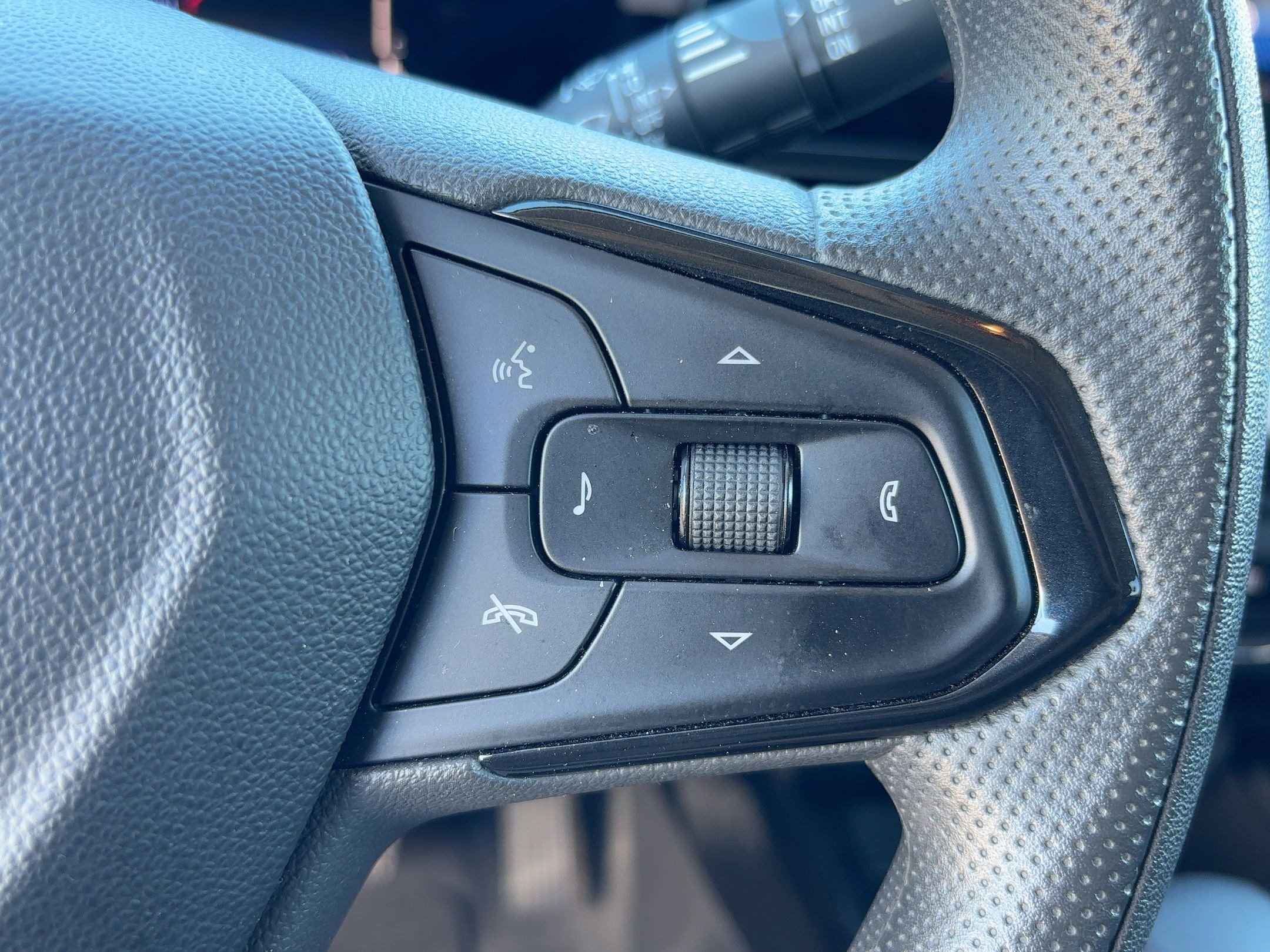 Used 2024 Chevrolet Trax LT image 18