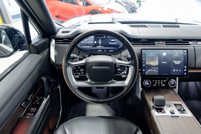 Used 2023 Land Rover Range Rover Long Wheelbase Autobiography image 42