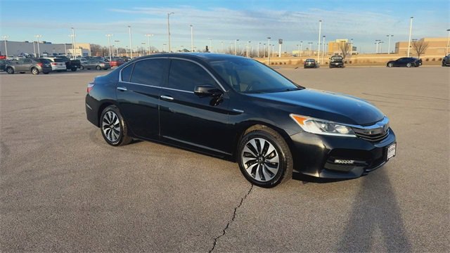 Used 2017 Honda Accord EX-L image 2