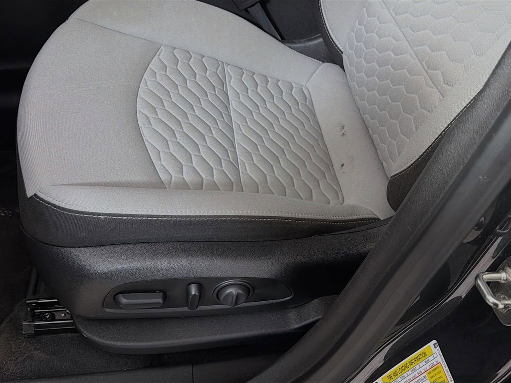 Used 2020 Chevrolet Equinox LS w/ LS Convenience Package image 21