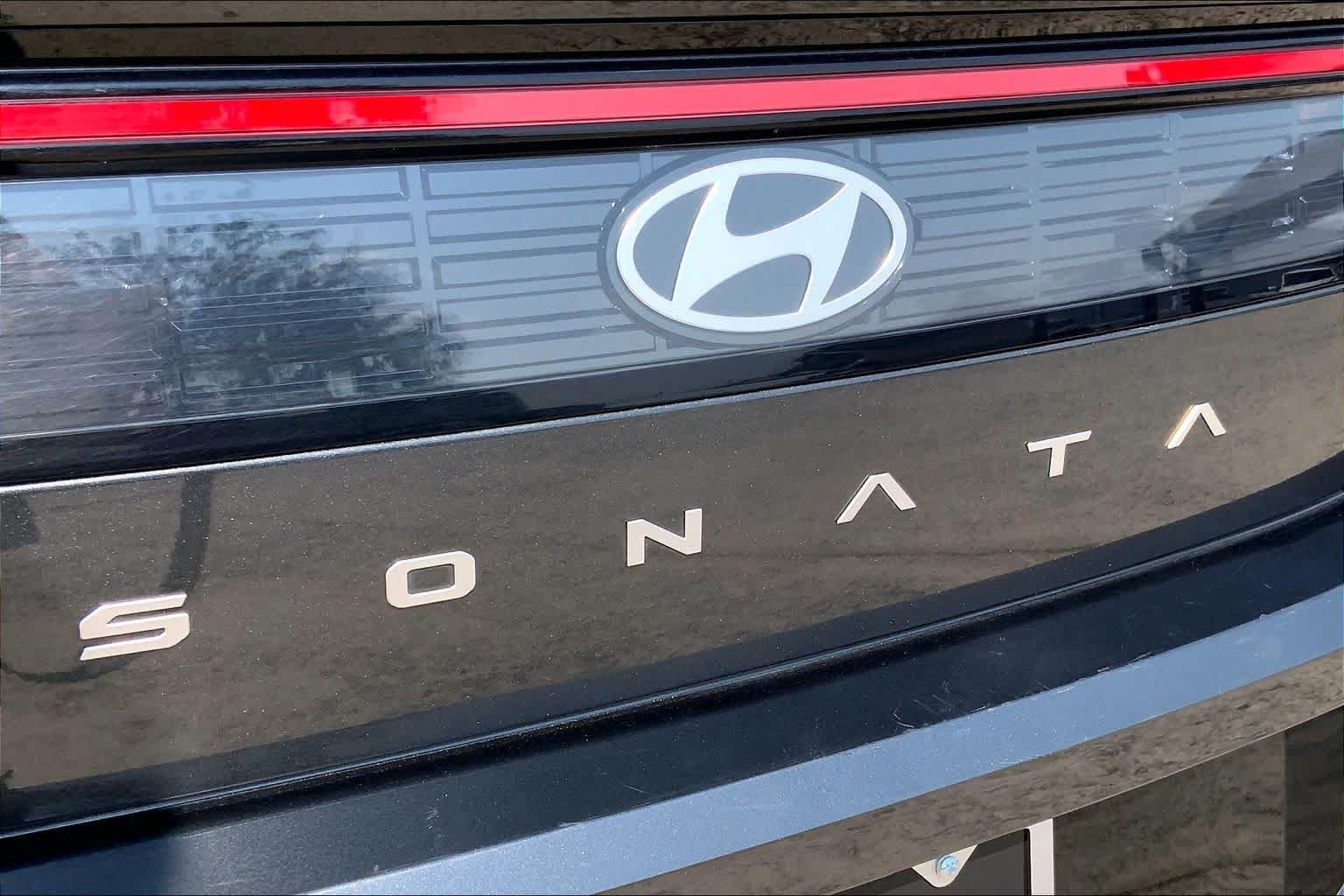 Used 2025 Hyundai Sonata SEL FWD image 31