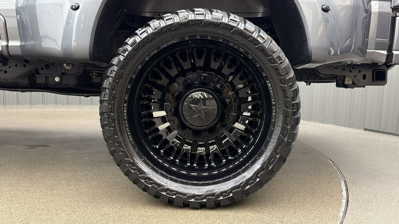 Used 2026 Ford F450 Platinum w/ FX4 Off-Road Package AWD/4WD image 12