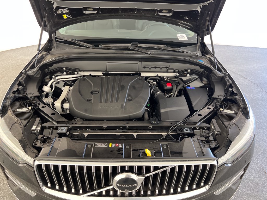 Used 2023 Volvo XC60 B5 Plus AWD/4WD image 24