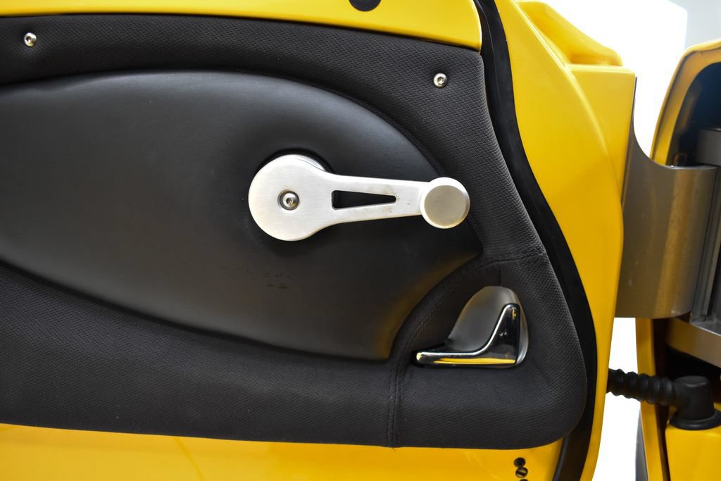 Used 2005 Lotus Elise RWD image 19