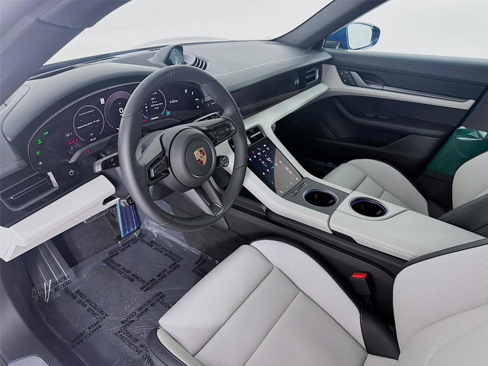 New 2025 Porsche Taycan 4 Cross Turismo image 4