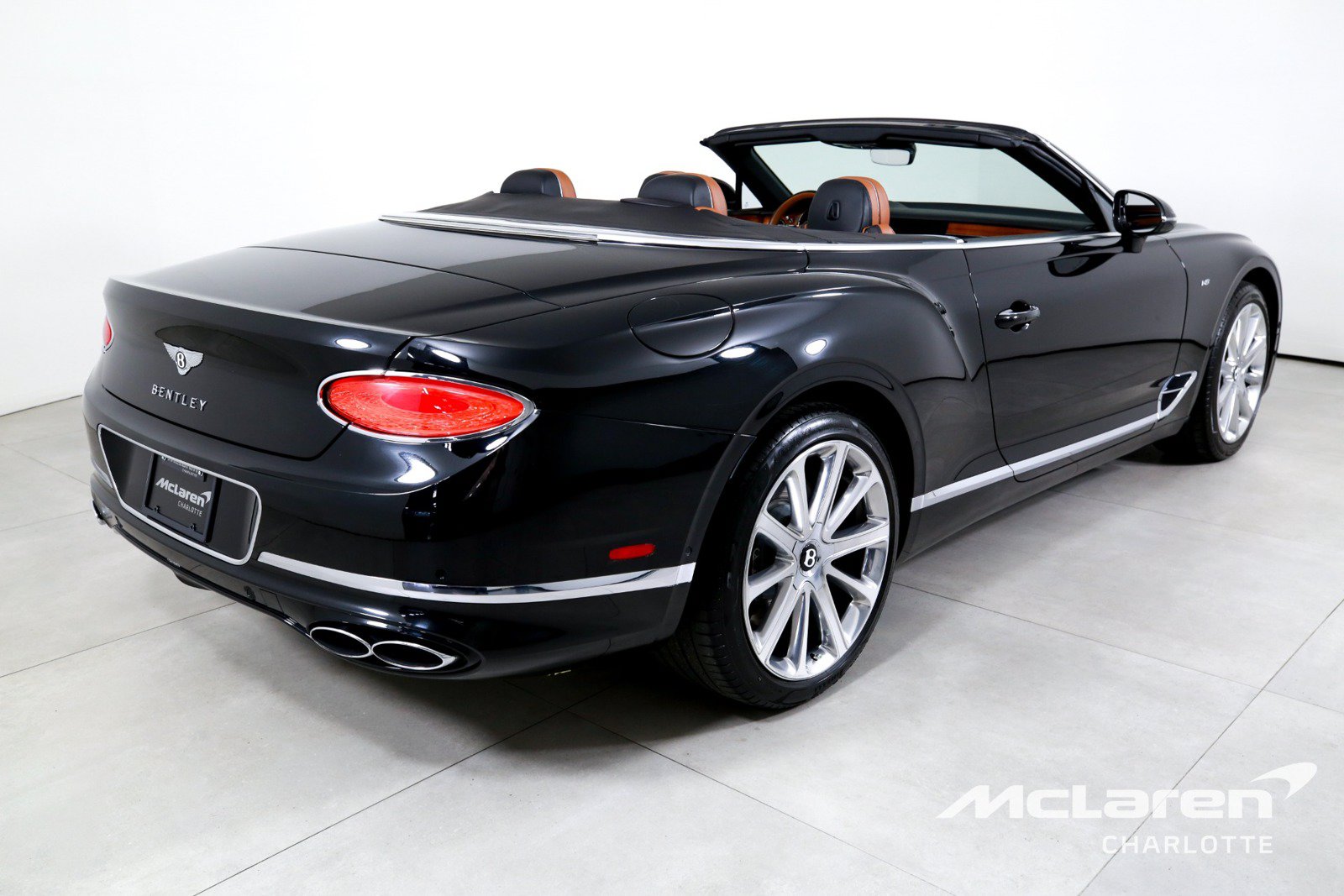 Used 2021 Bentley Continental GT AWD/4WD image 9