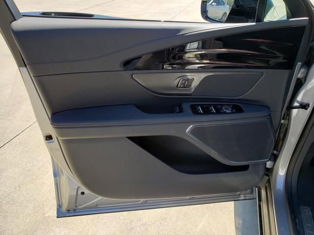 New 2026 Lincoln Nautilus Premier w/ Jet Appearance Package image 11