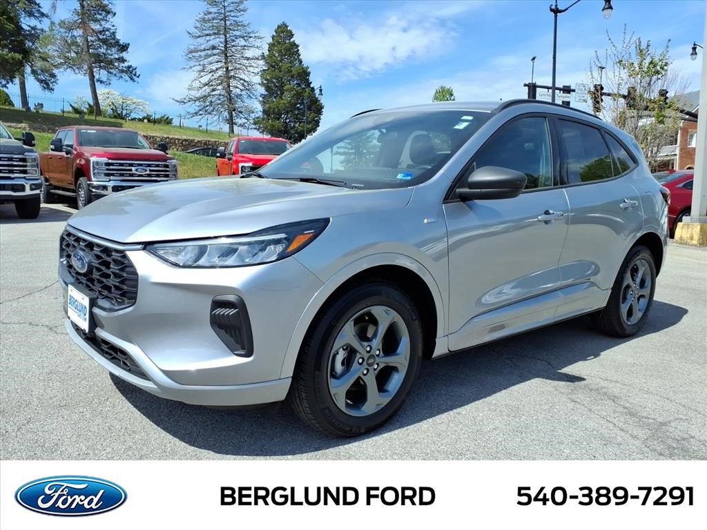 Used 2023 Ford Escape ST-Line w/ Tech Pack #1 image 9