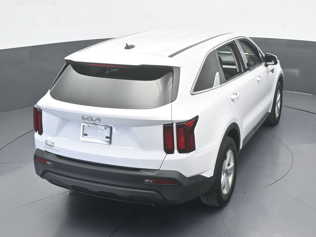 Used 2023 Kia Sorento LX FWD image 48
