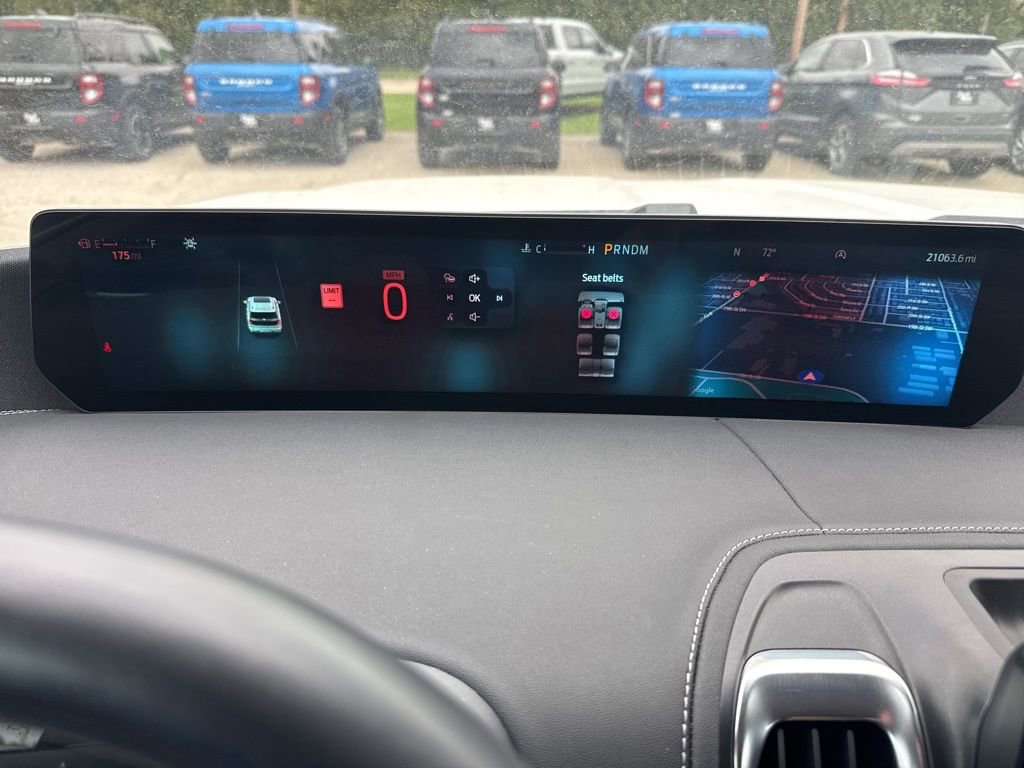 Used 2025 Ford Expedition Max Platinum AWD/4WD image 25