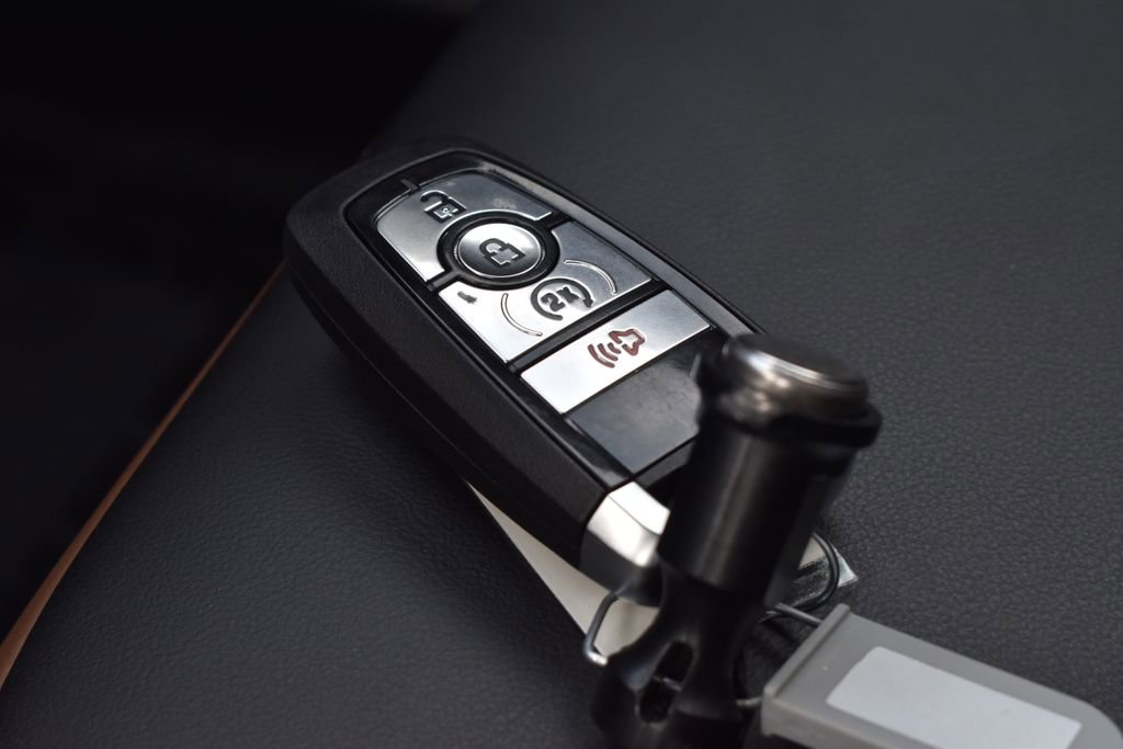 Used 2025 Ford Bronco Sport Outer Banks w/ Outer Banks Tech Package+ AWD/4WD image 14