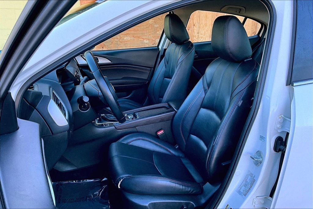 Used 2018 MAZDA MAZDA3 Touring image 9