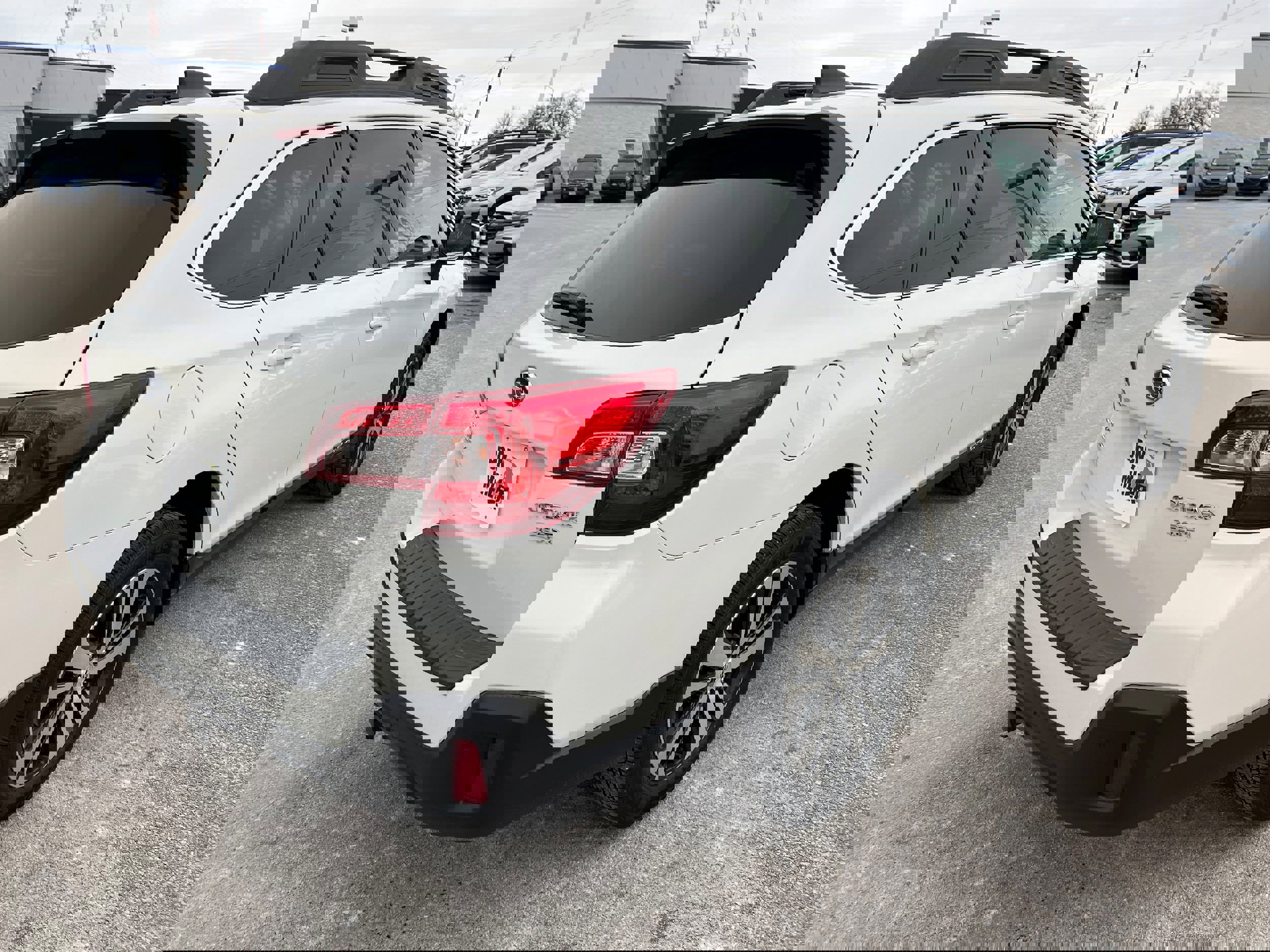 Used 2019 Subaru Outback 3.6R Limited image 7