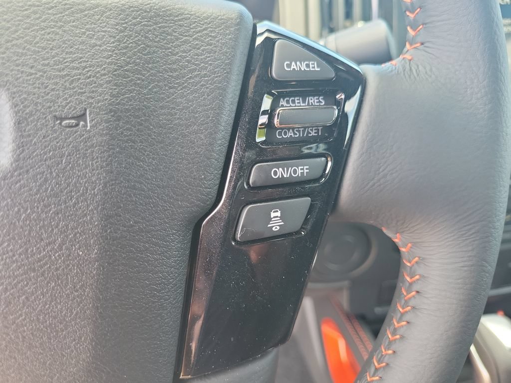 Used 2025 Nissan Frontier Pro-X RWD image 13