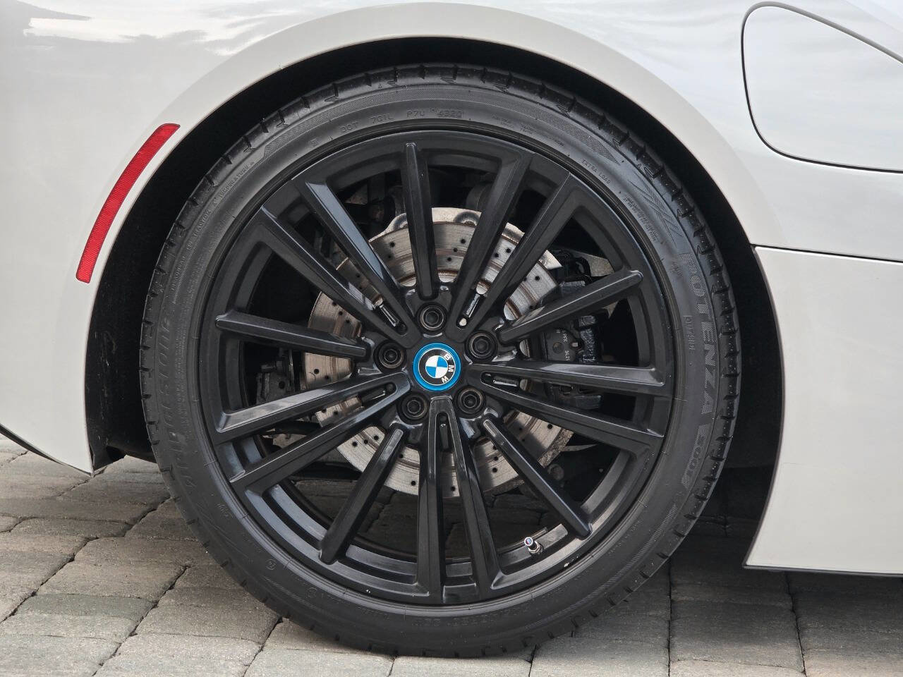 Used 2019 BMW i8 Coupe image 48