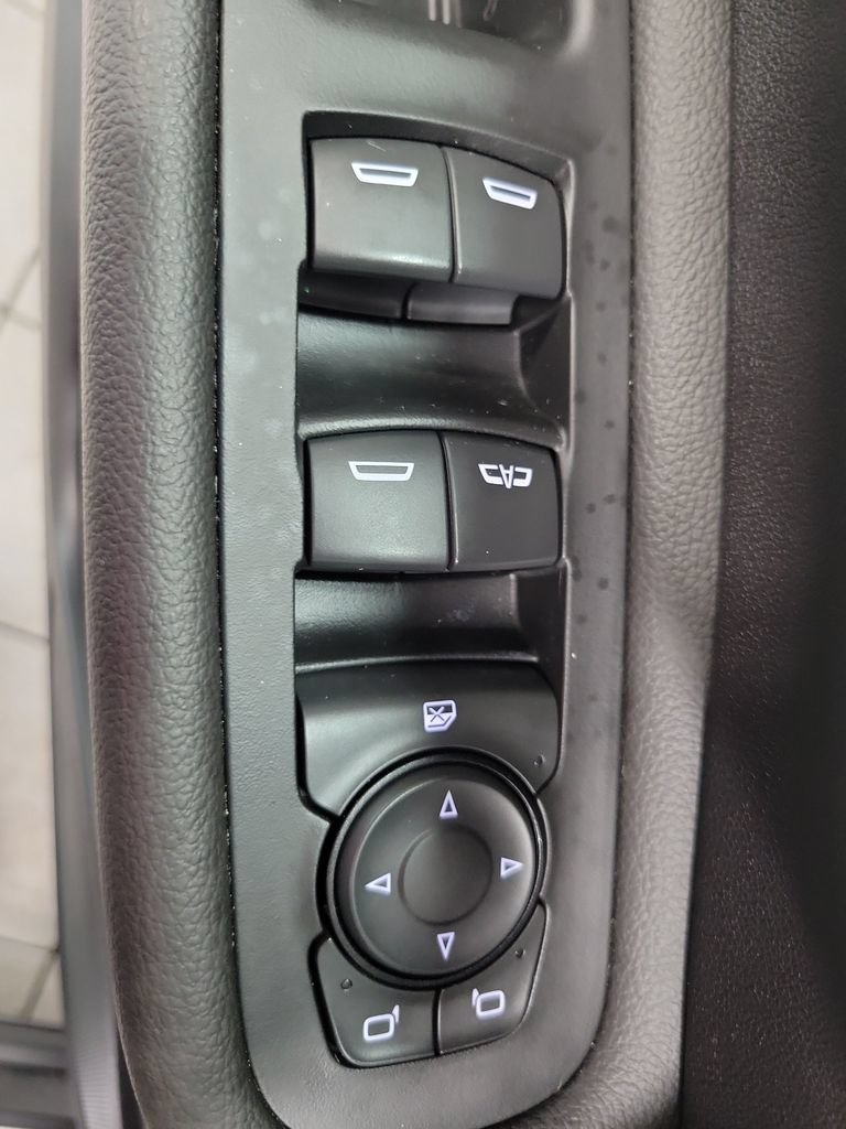 Used 2023 GMC Terrain SLE w/ Driver Convenience Package AWD/4WD image 33