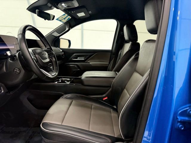 Used 2026 Chevrolet Silverado EV Trail Boss AWD/4WD image 13