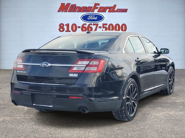 Used 2018 Ford Taurus SHO image 3