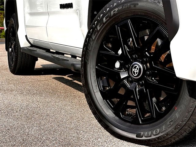 New 2025 Toyota Tundra Limited image 2