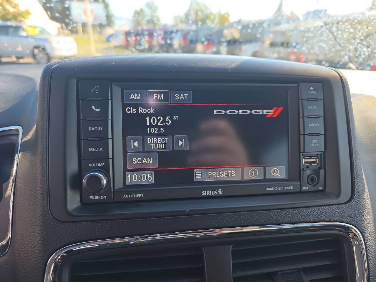 Used 2016 Dodge Grand Caravan R/T FWD image 27