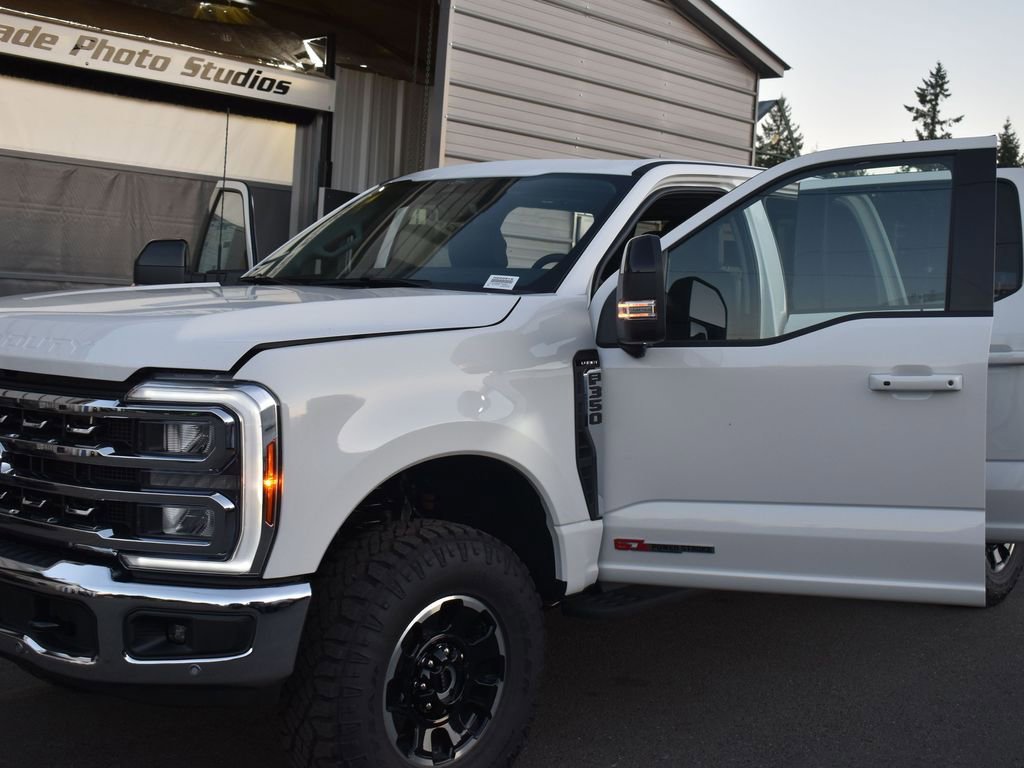 New 2025 Ford F350 Lariat w/ Lariat Ultimate Package image 23