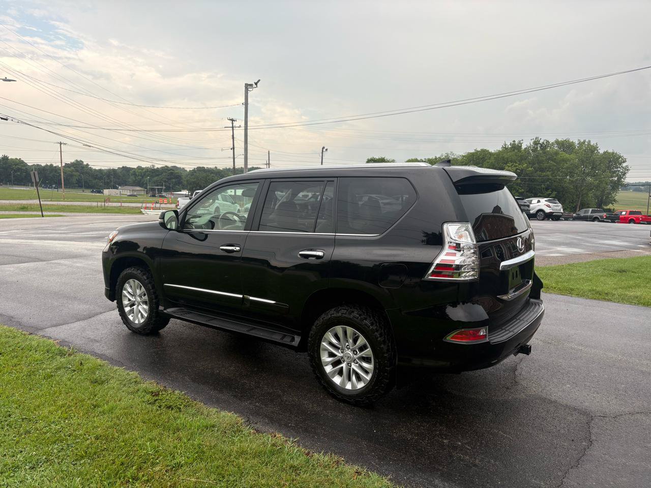 Used 2017 Lexus GX 460 Premium w/ Premium Package AWD/4WD image 29