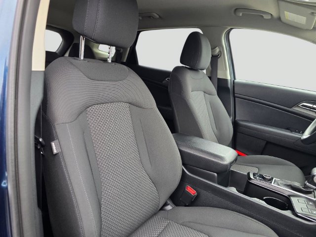 Used 2024 Kia Sportage LX AWD/4WD image 10