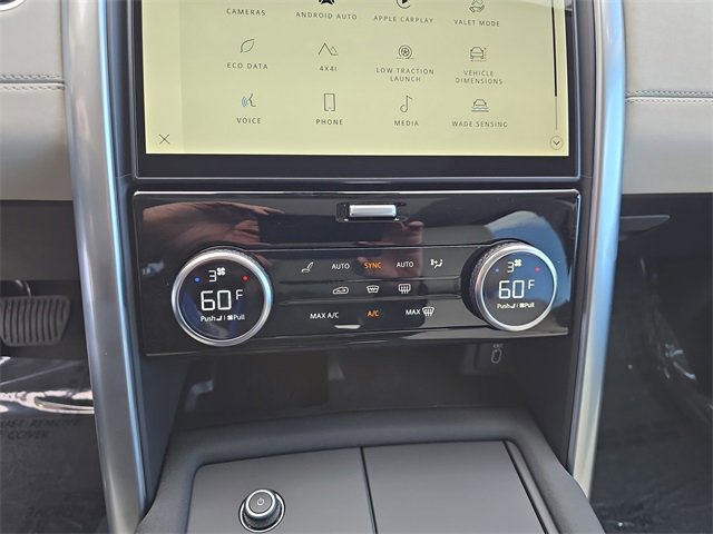 New 2026 Land Rover Discovery S image 15